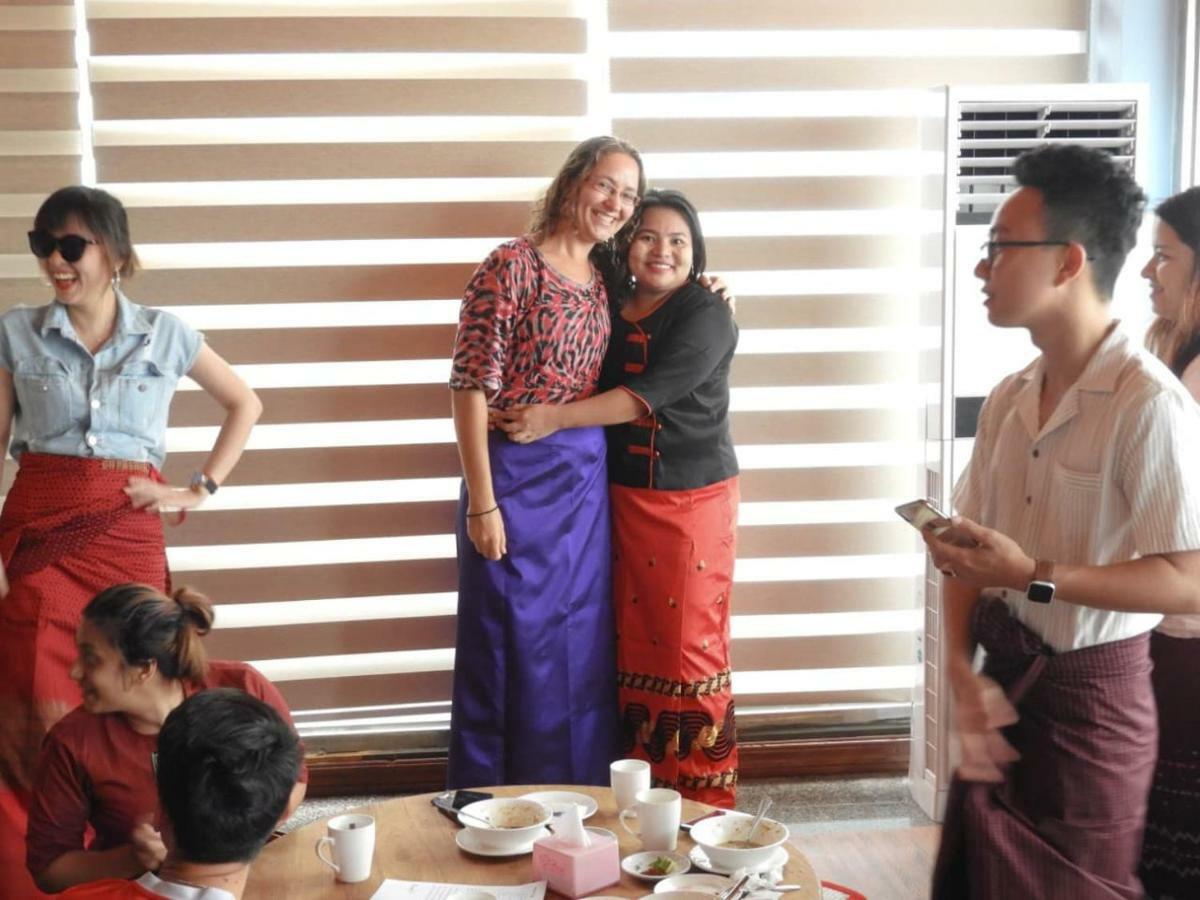 Backpacker Vandrarhem Yangon Exteriör bild